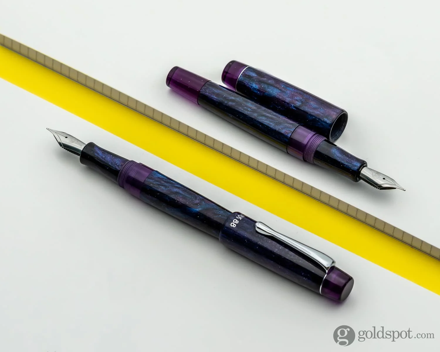 Opus 88 x Pendemic Minty Fountain Pen in Diamondcast