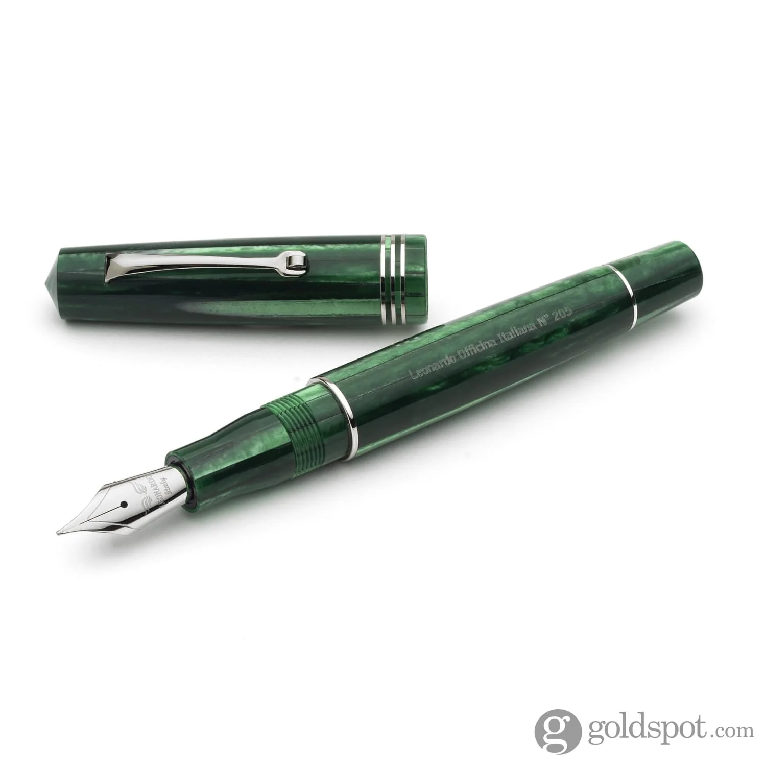 7054-leonardo-momento-zero-fountain-pen-in-alga-seaweed-green-8.webp Leonardo Momento Zero Fountain Pen in Alga Seaweed Green