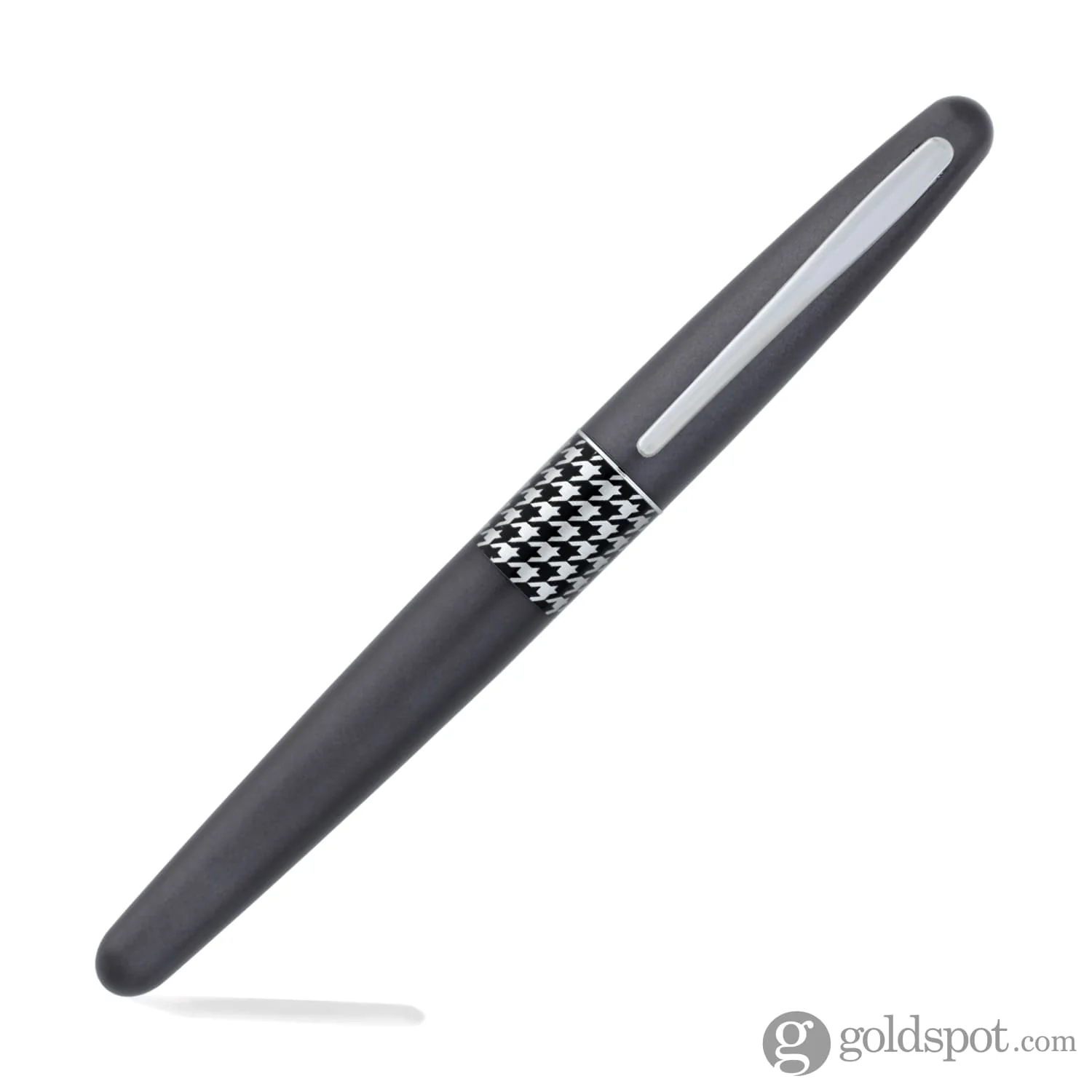 7457-pilot-metropolitan-retro-pop-fountain-pen-in-gray-3.webp Pilot Metropolitan Retro Pop Fountain Pen in Gray