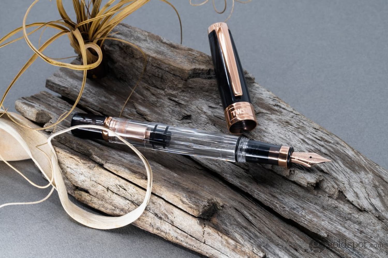 7492-twsbi-diamond-fountain-pen-in-smoke-rose-gold-ii-11.jpg TWSBI Diamond Fountain Pen in Smoke Rose Gold II