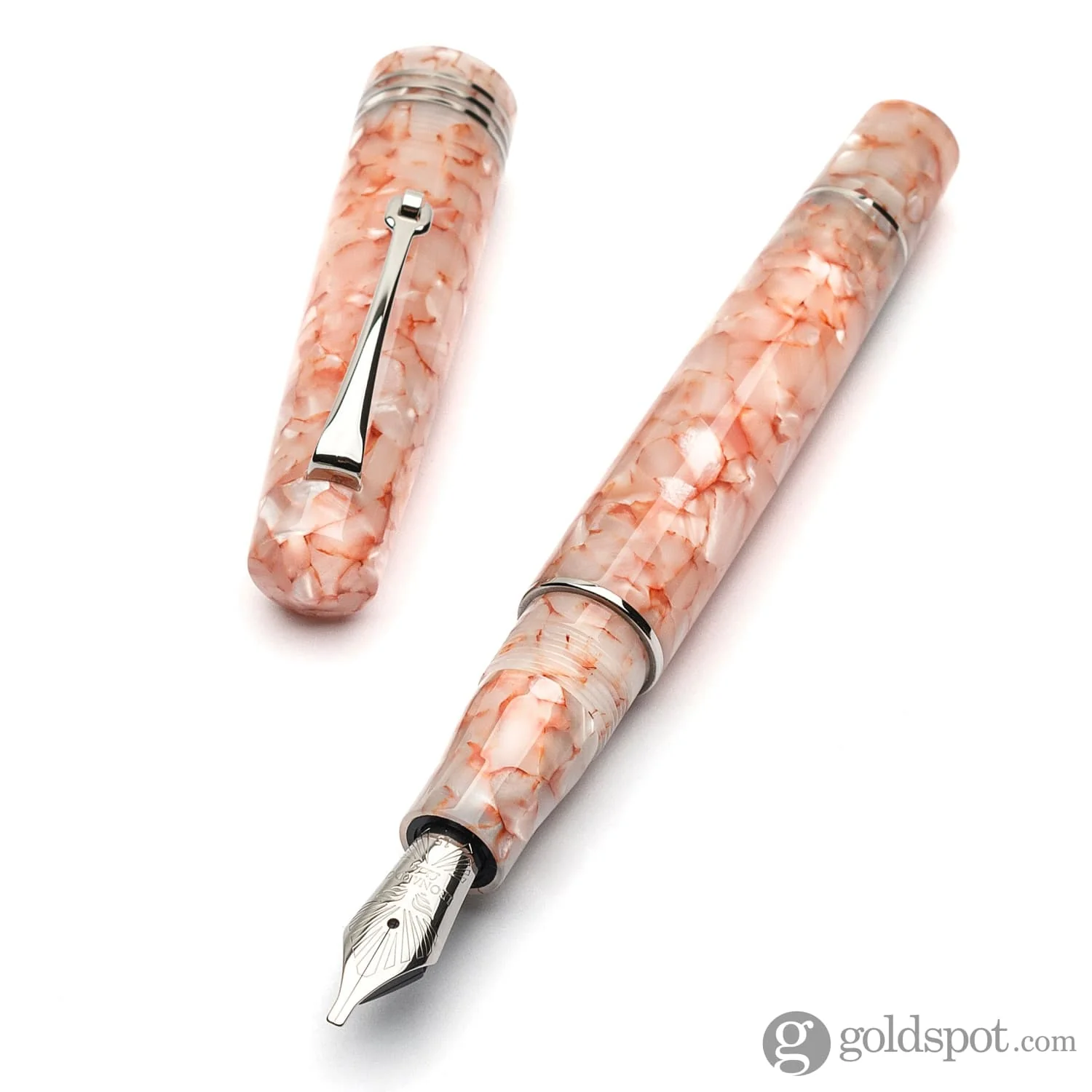 7774-leonardo-momento-zero-fountain-pen-in-angel-skin-2.webp Leonardo Momento Zero Fountain Pen in Angel Skin