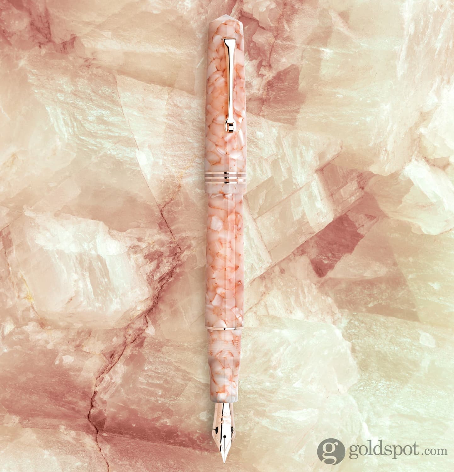 7774-leonardo-momento-zero-fountain-pen-in-angel-skin-3.jpg Leonardo Momento Zero Fountain Pen in Angel Skin