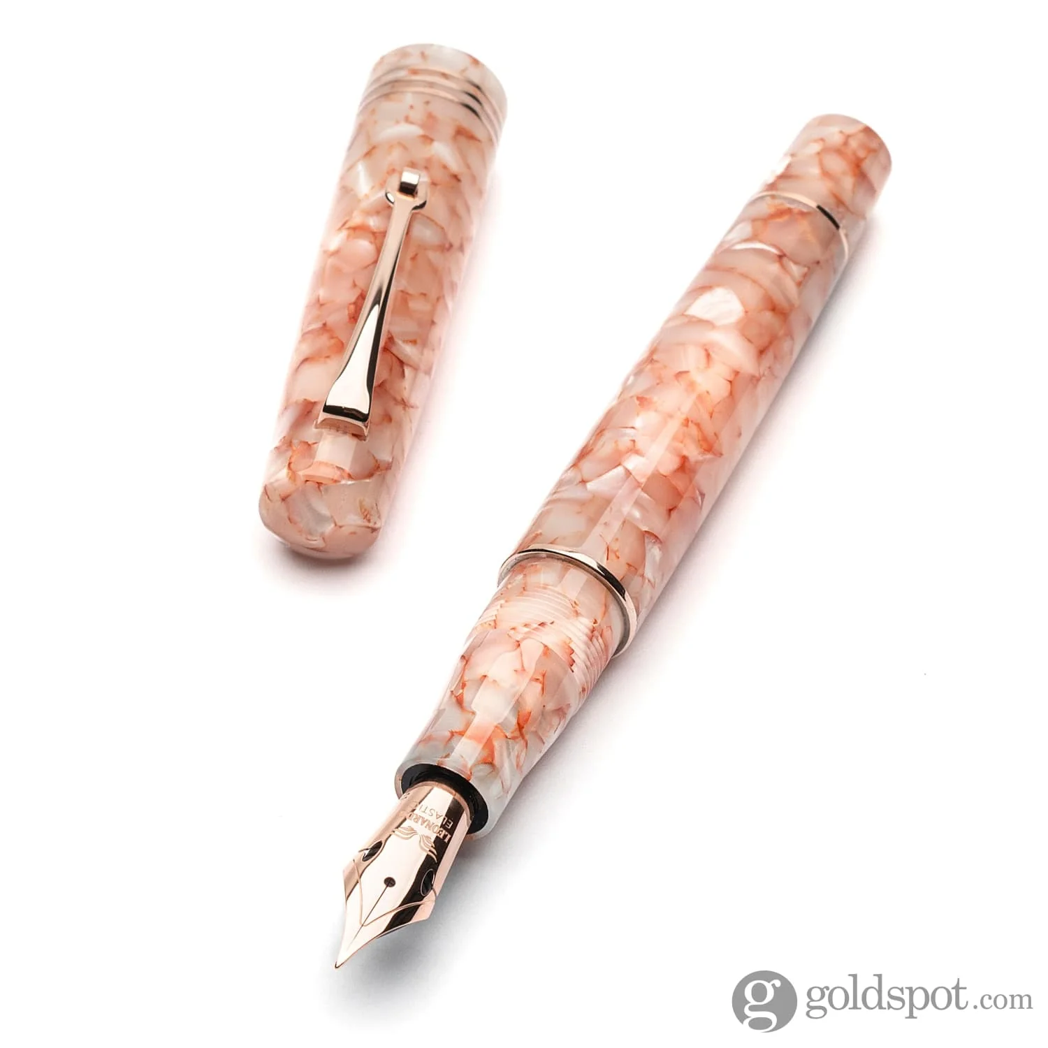 7774-leonardo-momento-zero-fountain-pen-in-angel-skin-7.webp Leonardo Momento Zero Fountain Pen in Angel Skin