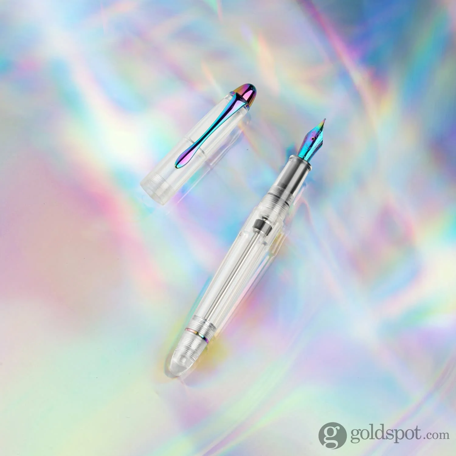 7919-nahvalur-fathom-fountain-pen-in-pride-2025-limited-edition-11.webp Nahvalur Fathom Fountain Pen in Pride 2025 - Limited Edition