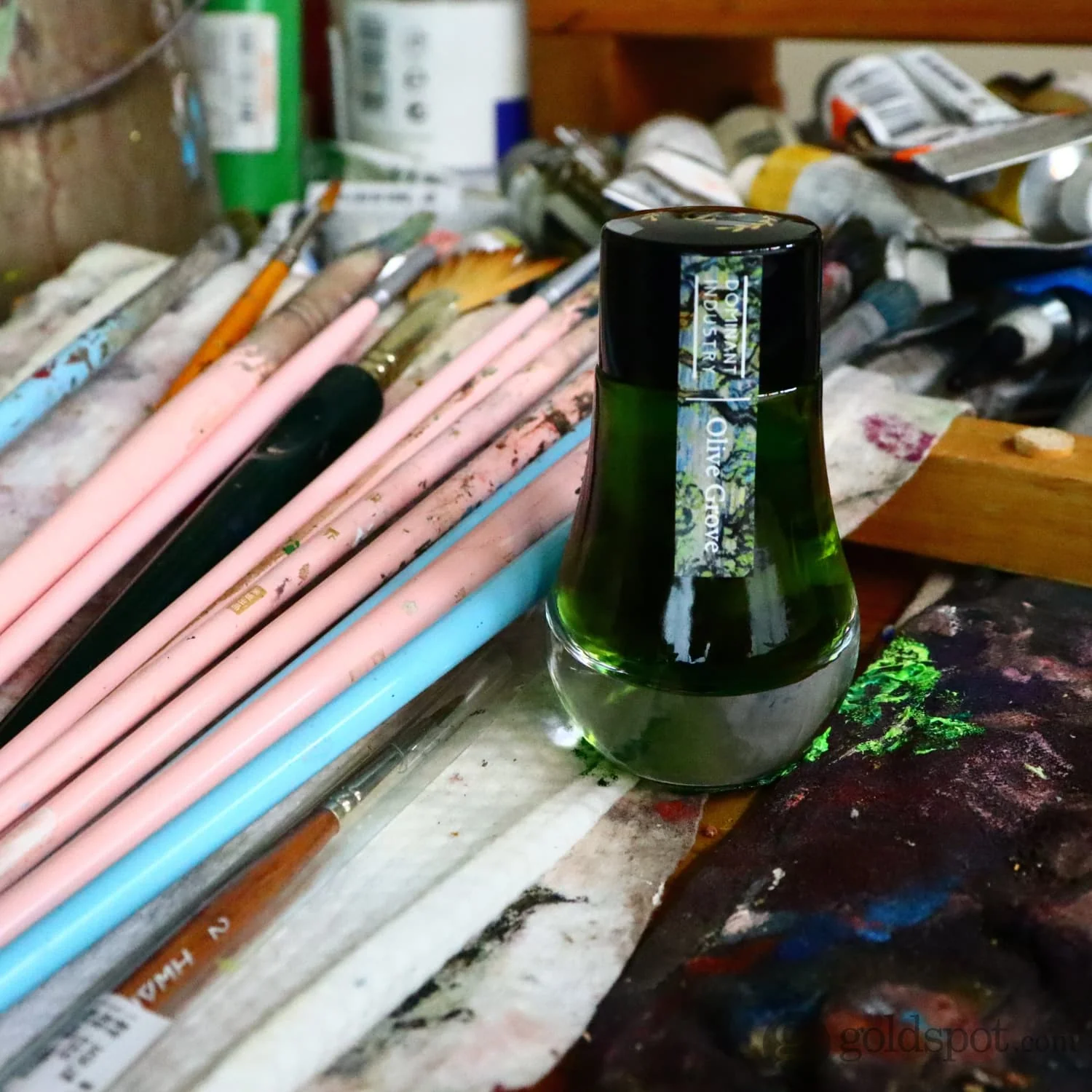 794-dominant-industry-van-gogh-standard-series-bottled-ink-in-olive-green-25ml-3.webp Dominant Industry Van Gogh Standard Series Bottled Ink in Olive Green - 25mL