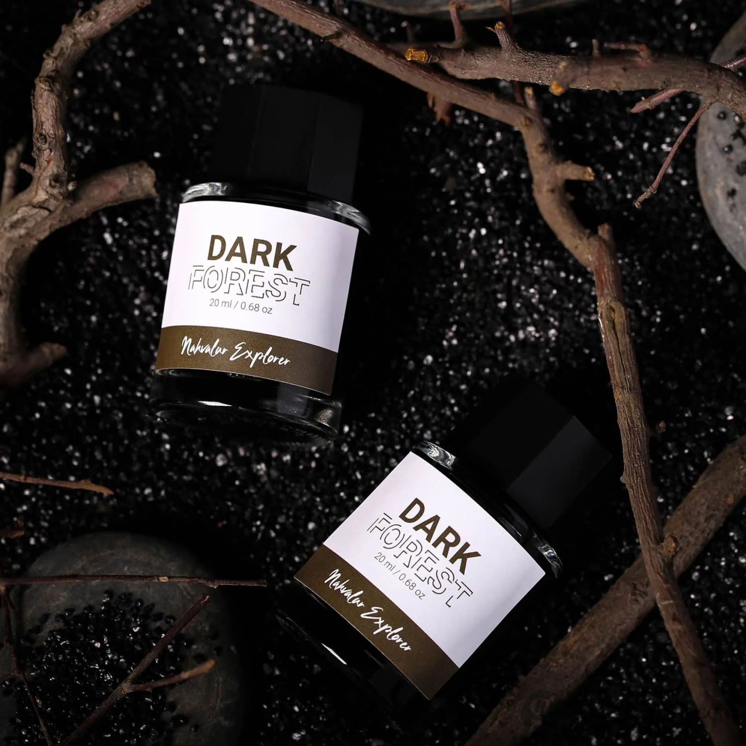8002-nahvalur-explorer-bottled-ink-in-dark-forest-20ml-5.webp Nahvalur Explorer Bottled Ink in Dark Forest - 20mL