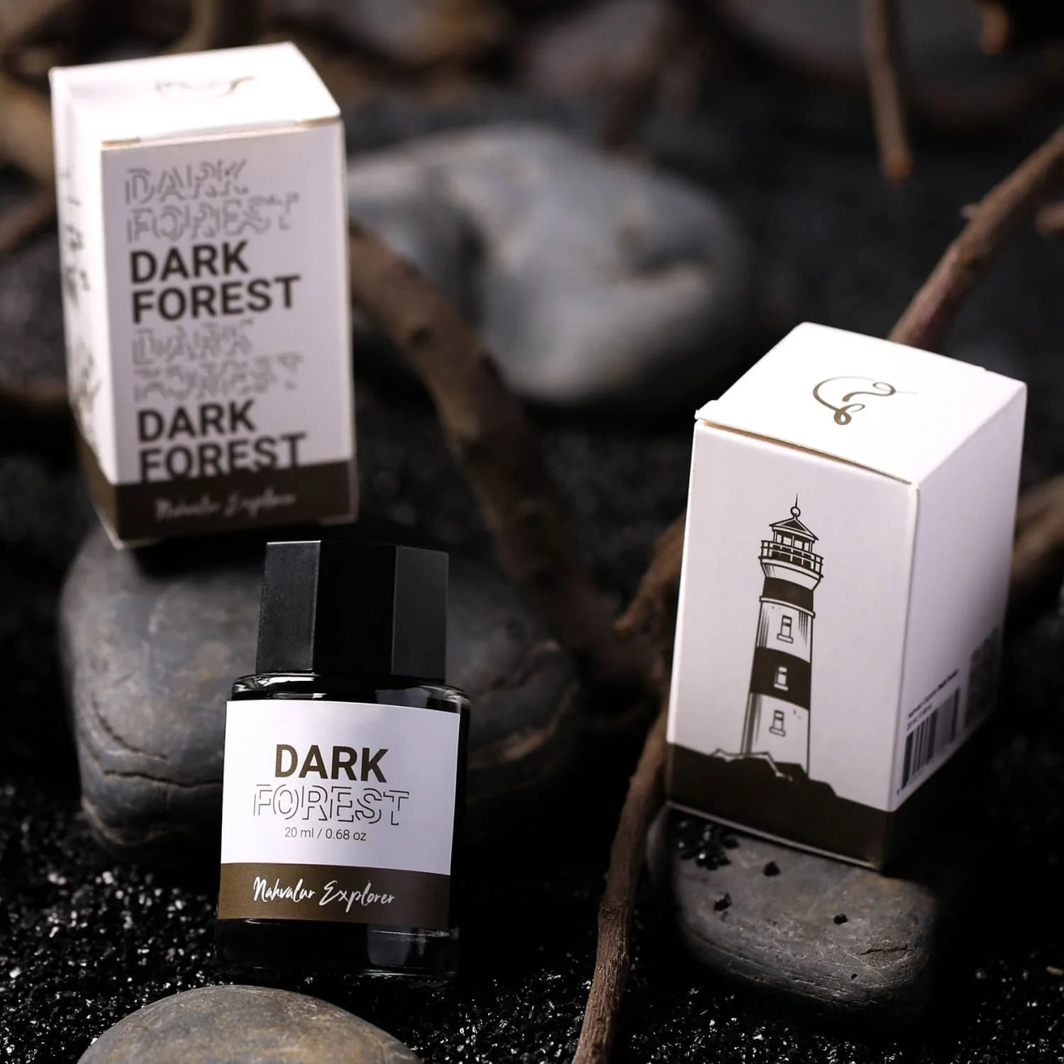 8002-nahvalur-explorer-bottled-ink-in-dark-forest-20ml-6.webp Nahvalur Explorer Bottled Ink in Dark Forest - 20mL