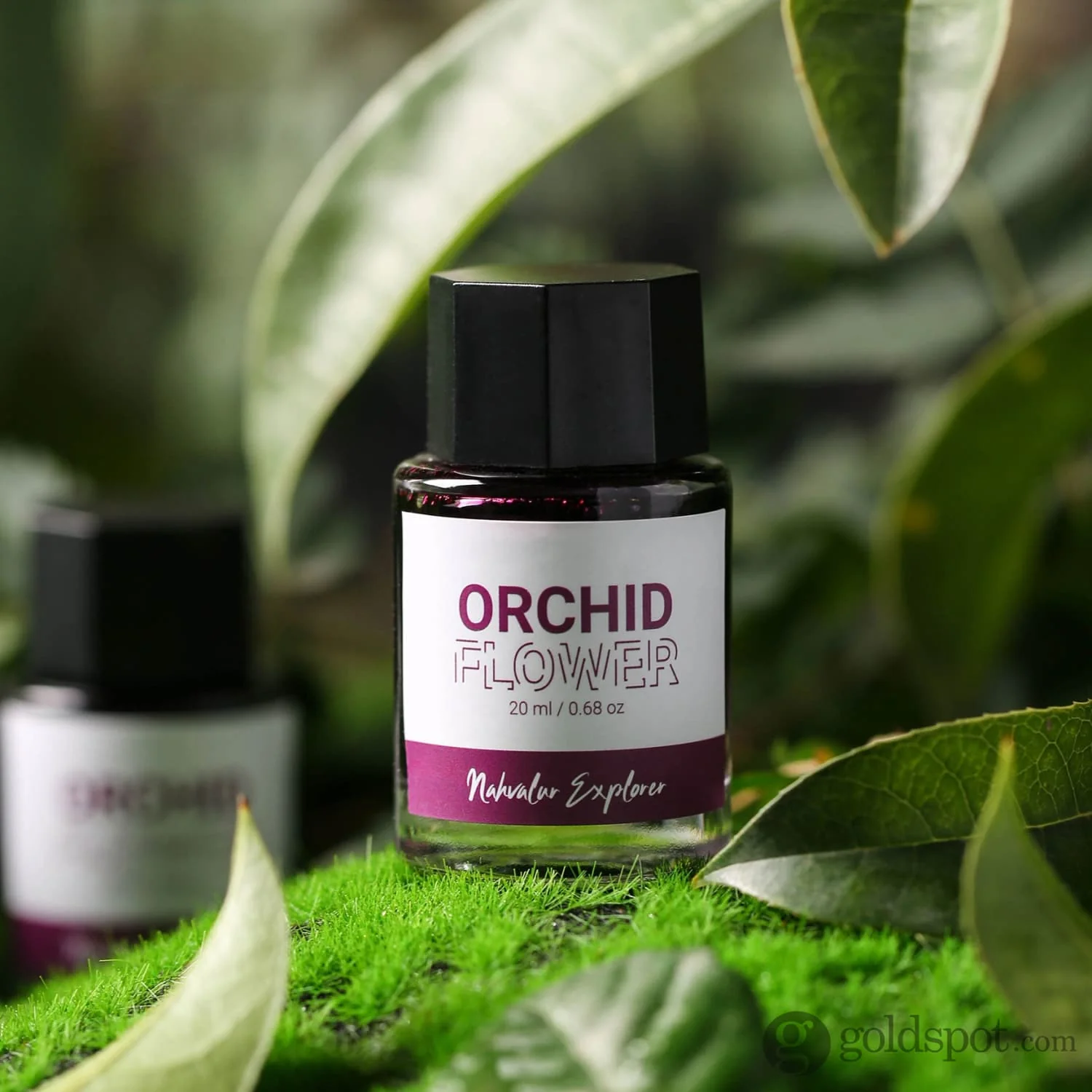 8019-nahvalur-explorer-bottled-ink-in-orchid-flower-20ml-2.webp Nahvalur Explorer Bottled Ink in Orchid Flower - 20mL