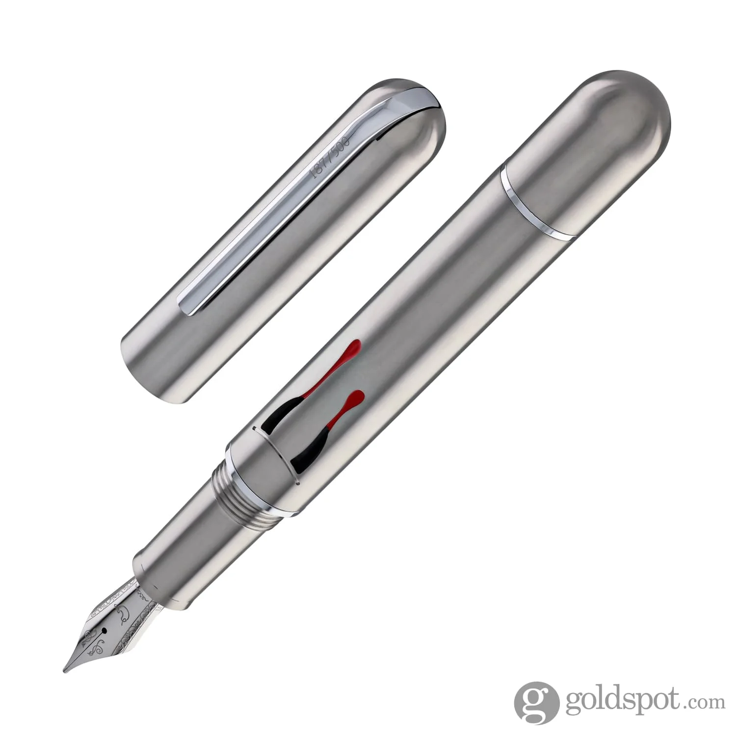 8031-nahvalur-nautilus-fountain-pen-in-dracula-limited-edition-2.webp Nahvalur Nautilus Fountain Pen in Dracula - Limited Edition