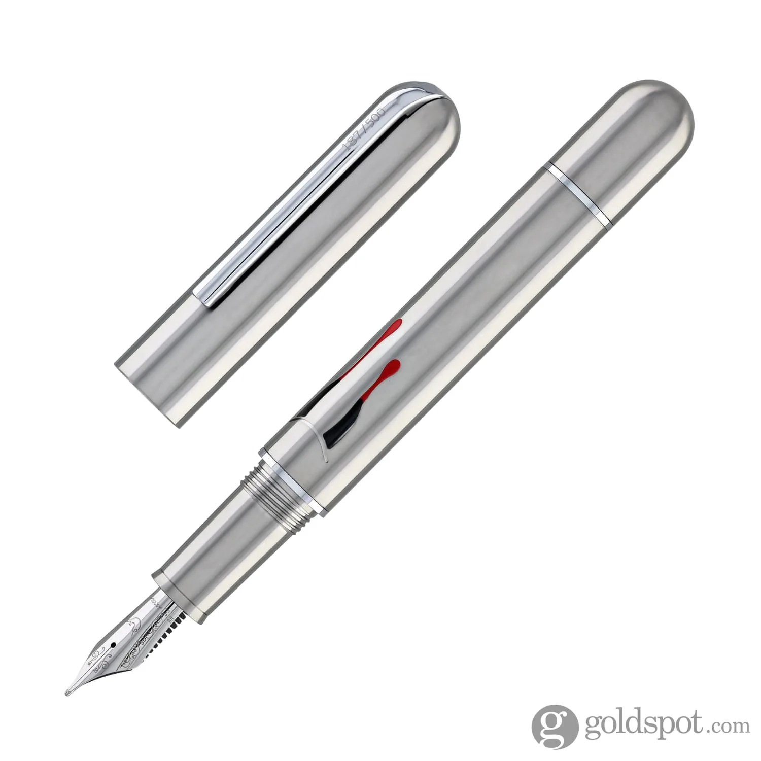 8031-nahvalur-nautilus-fountain-pen-in-dracula-limited-edition-5.webp Nahvalur Nautilus Fountain Pen in Dracula - Limited Edition