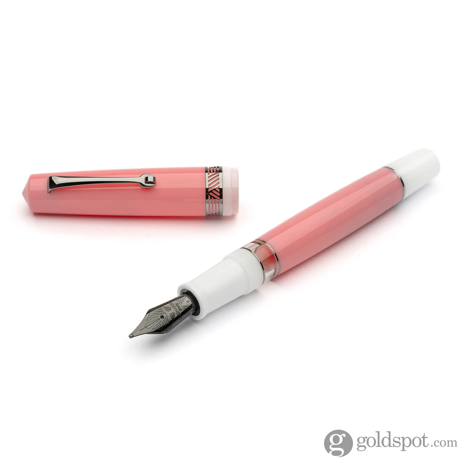 Leonardo Momento Magico Fountain Pen in Venus Dream