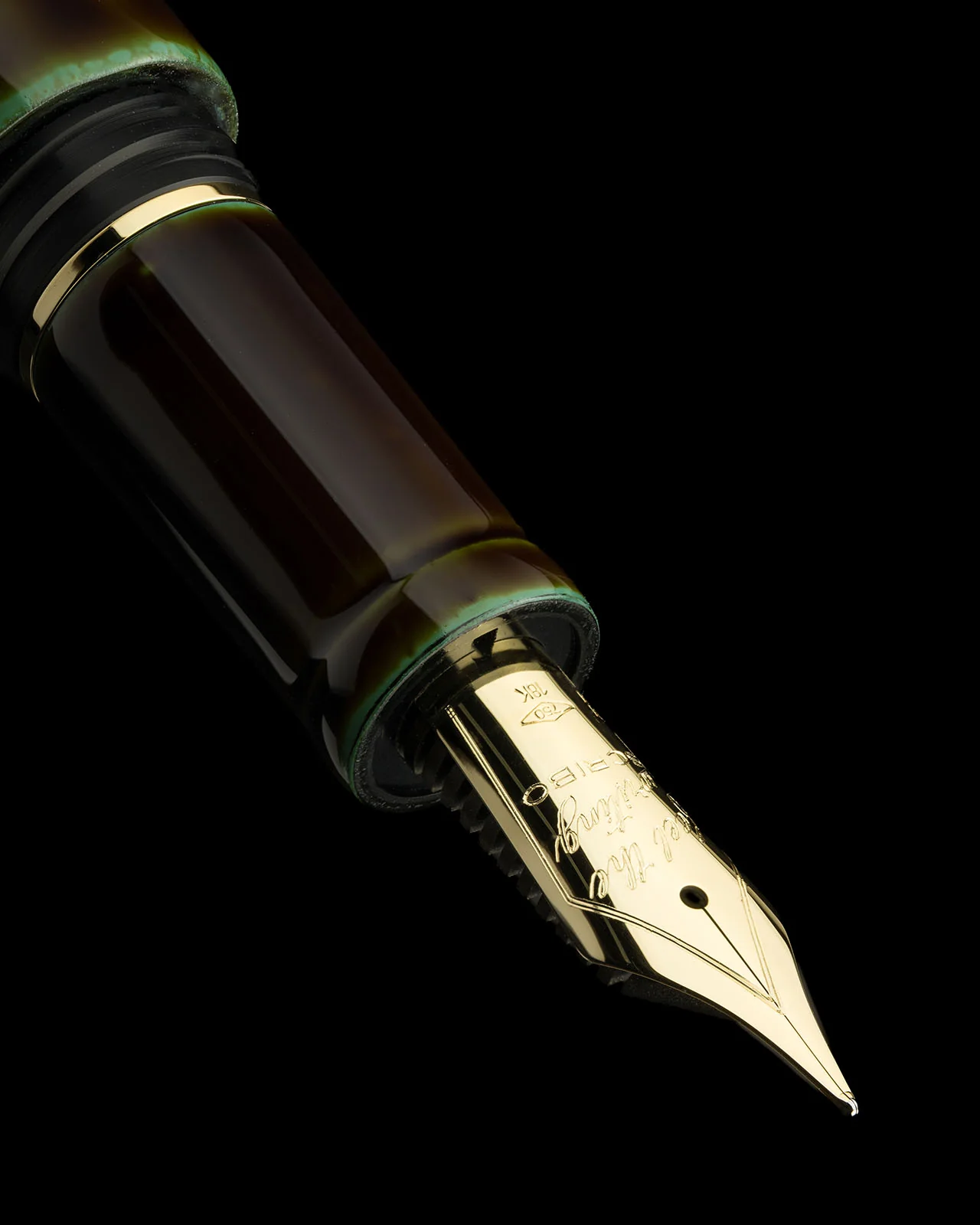 86-scribo-piuma-fountain-pen-in-hane-toruko-with-yellow-gold-trim-limited-edition-3.webp Scribo Piuma Fountain Pen in Hane Toruko with Yellow Gold Trim - Limited Edition