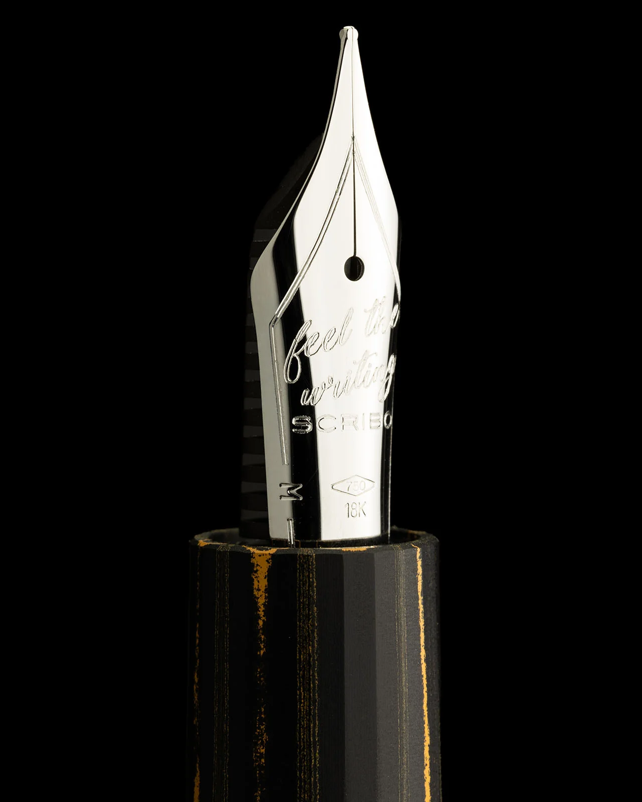 97-scribo-flow-fountain-pen-in-memoria-with-platinum-trim-12.webp Scribo Flow Fountain Pen in Memoria with Platinum Trim